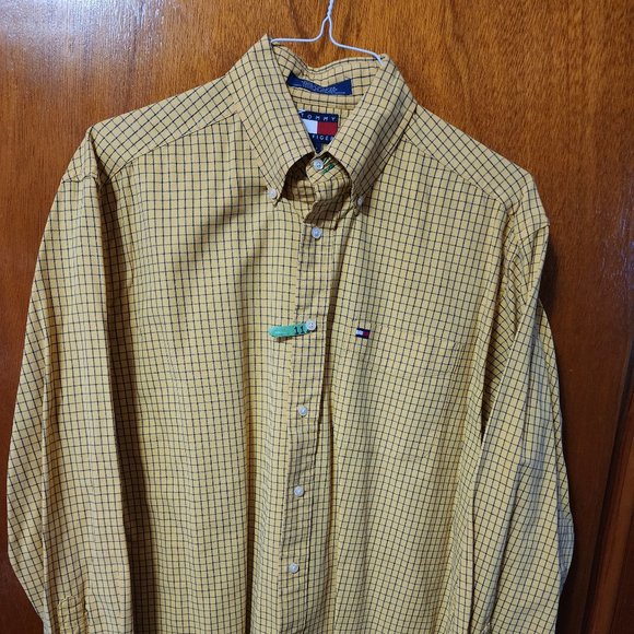 Men's M Tommy Hilfiger Yellow Long Sleeve Button Down Shirt - Picture 1 of 9